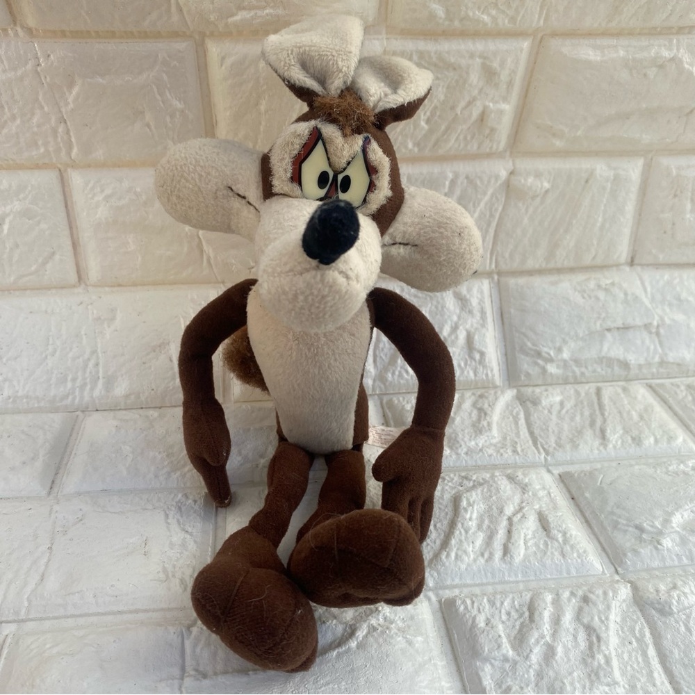 Applause Looney Tunes Wile E. Wiley Coyote Plushie 15"